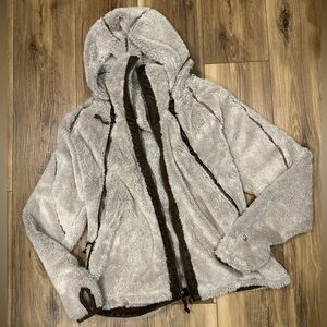 Kuhl Faux fur Teddy Zip up Jacket NWOT